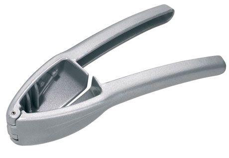 3320