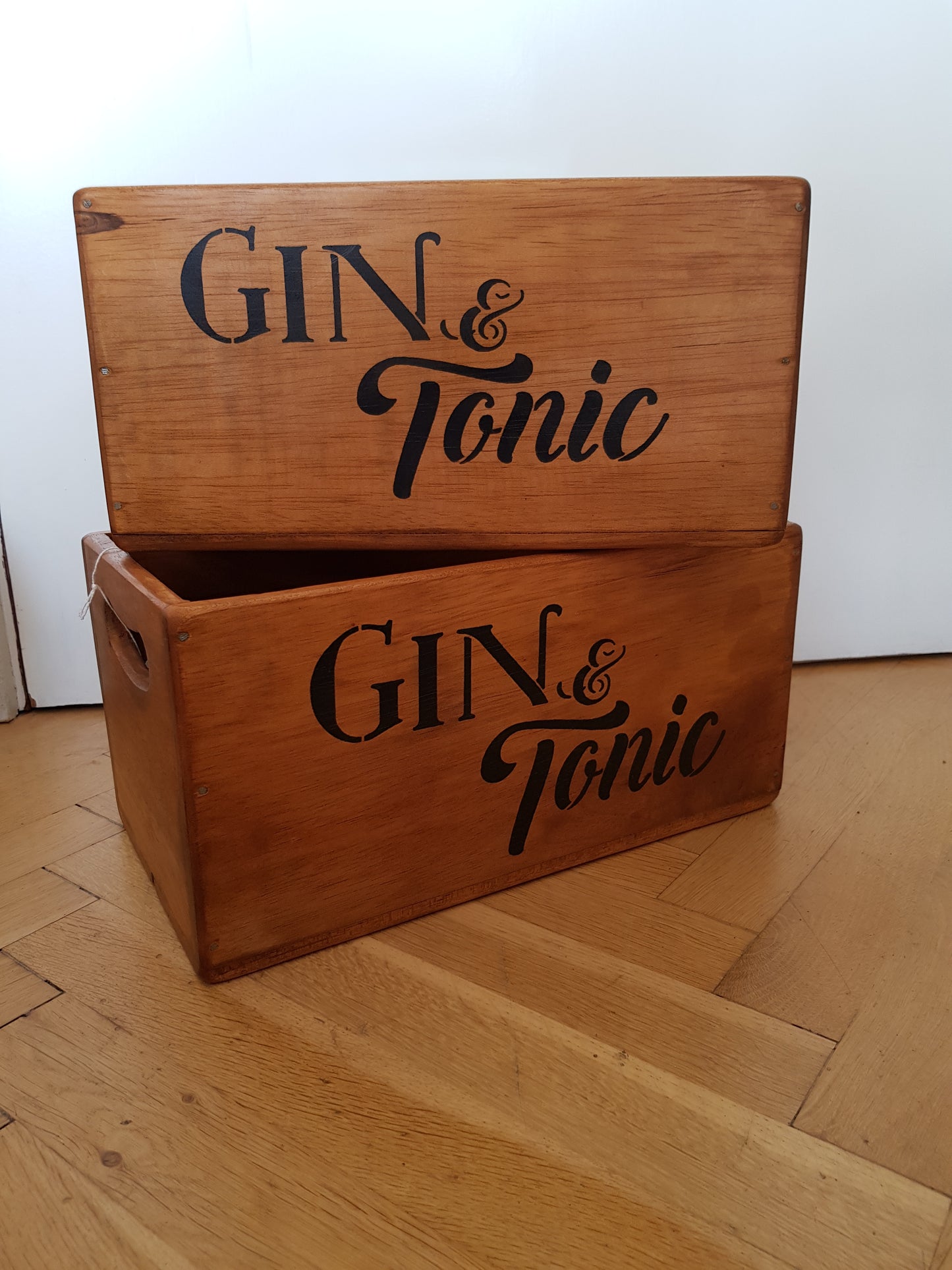 Trækasse - Gin & Tonic 32,8 x 17 x 16,5 cm