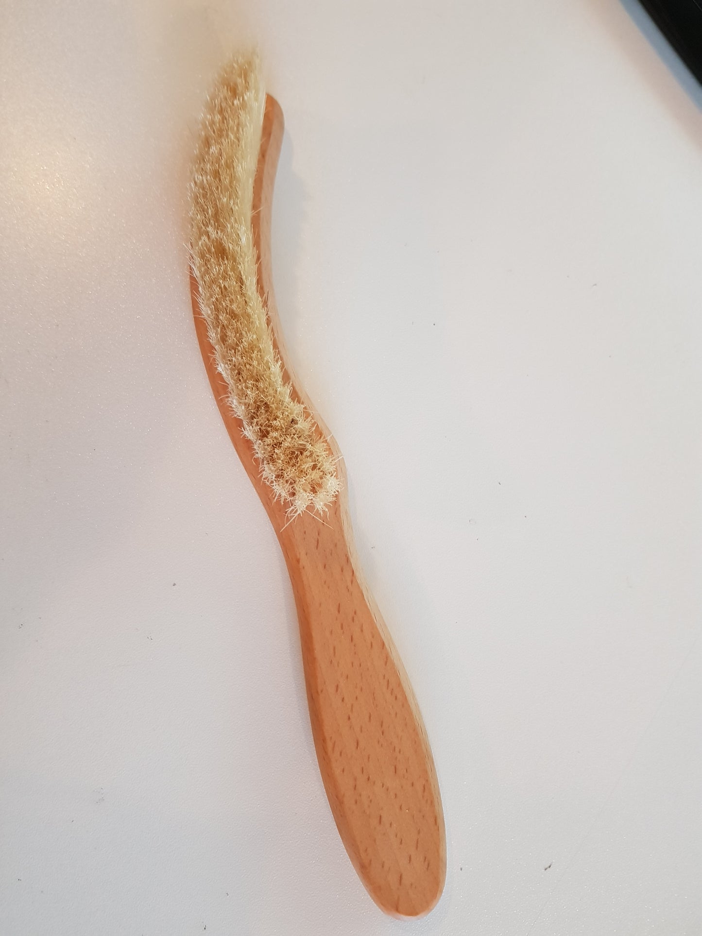Kost af bøgetræ - 23 cm